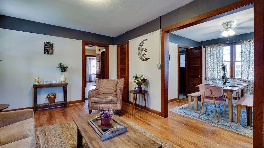 Photo of Livingroom in Savannah