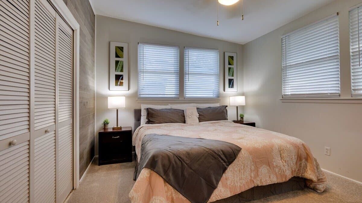 Photo of Bedroom in Savannah