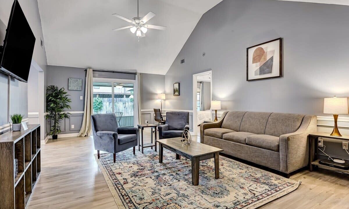 Photo of Livingroom in Savannah