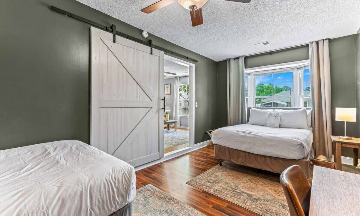 Photo of Bedroom in Pooler