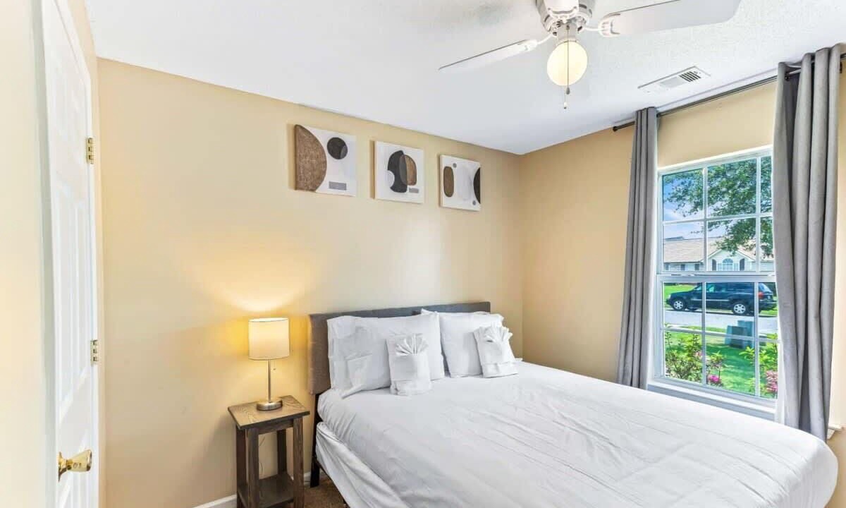 Photo of Bedroom in Pooler