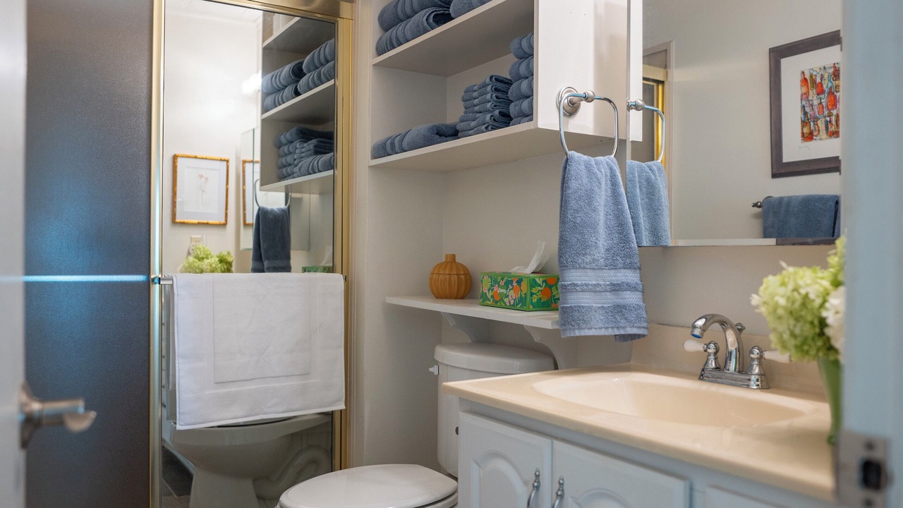 Photo of Bathroom in Mooringsport
