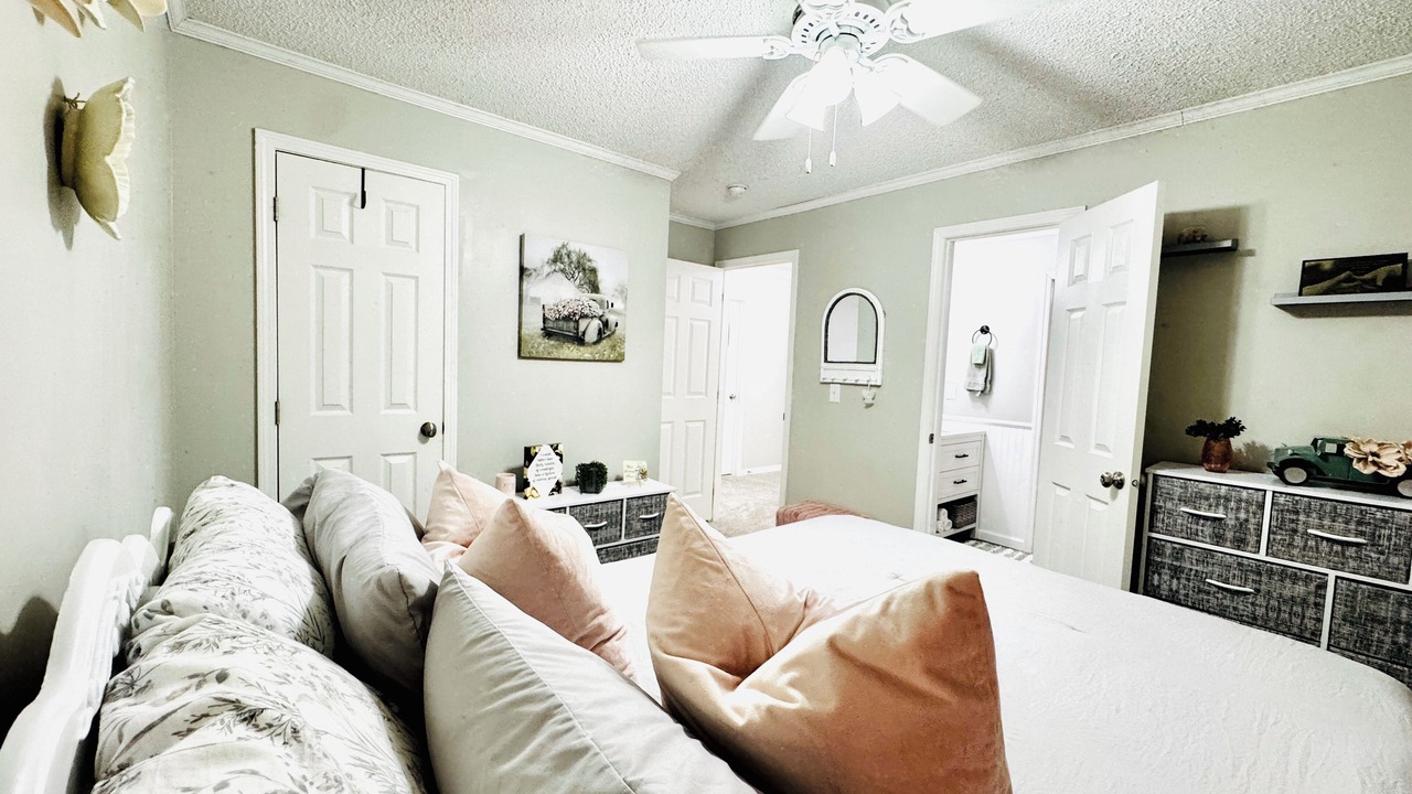 Photo of Bedroom in Orangeburg County