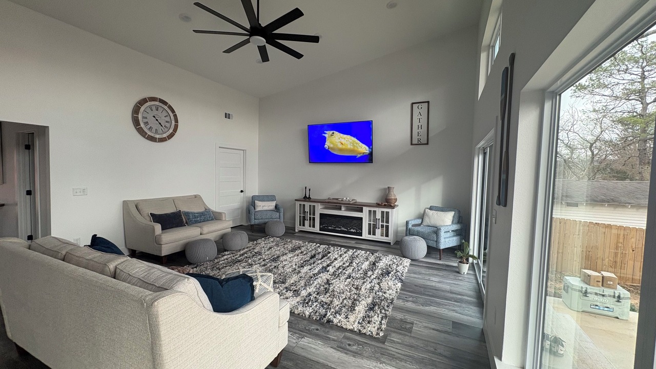 Photo of Livingroom in Clinton