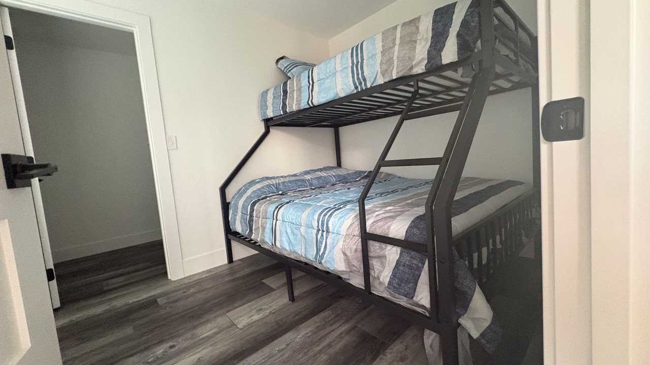 Photo of Bedroom in Clinton