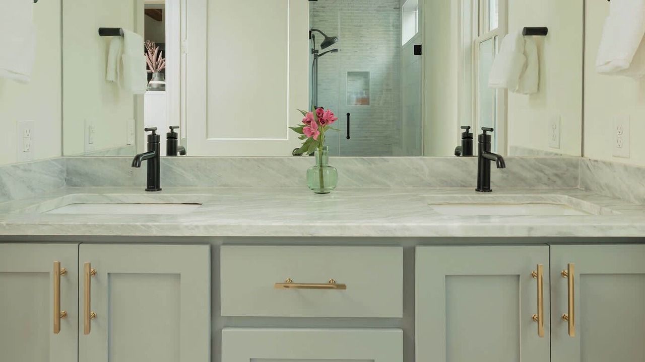 Photo of Bathroom in Dixon Park