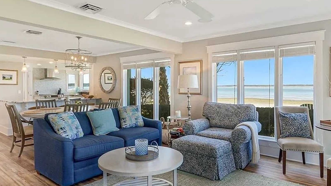 Photo of Livingroom in Harbour Town
