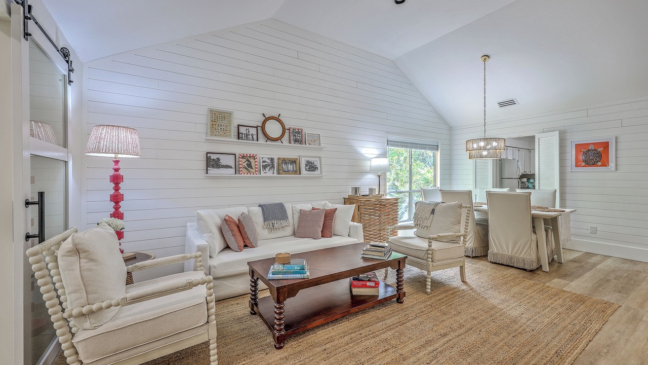 Photo of Livingroom in Seabrook Island