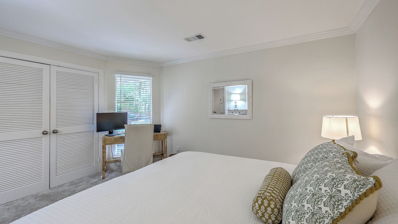 Photo of Bedroom in Seabrook Island