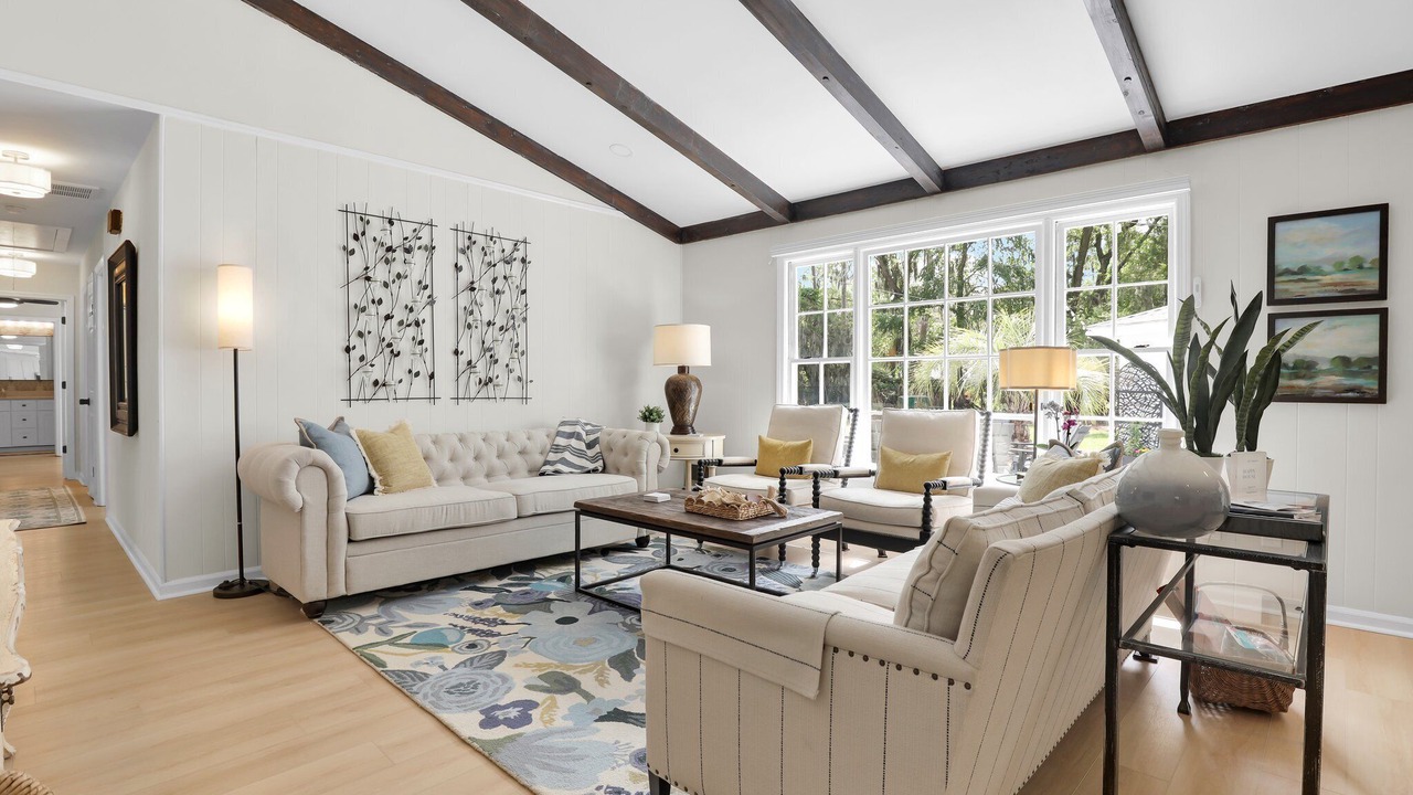 Photo of Livingroom in Beaufort