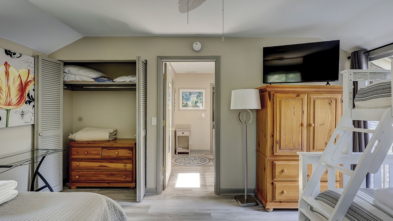 Photo of Bedroom in Lawton Woods