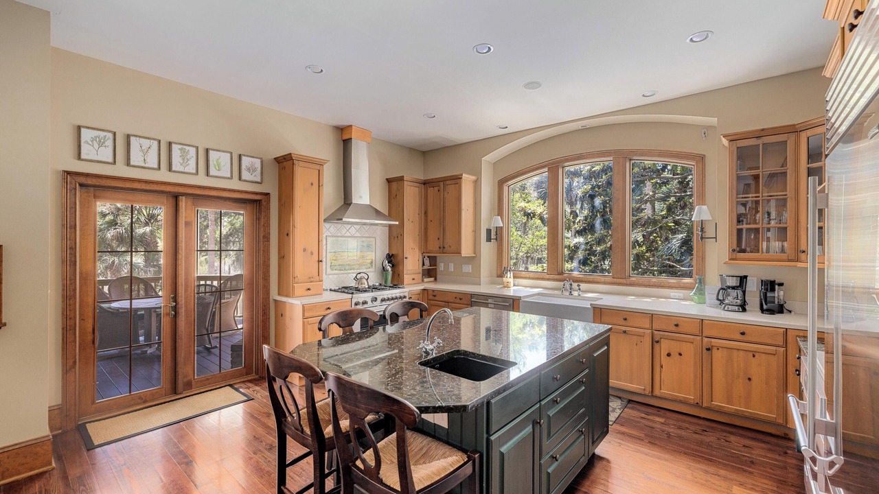 Photo of Kitchen in Vanderhorst Plantation