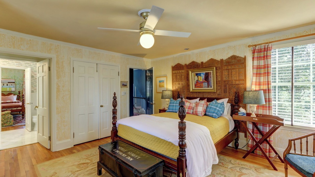 Photo of Bedroom in Midtown