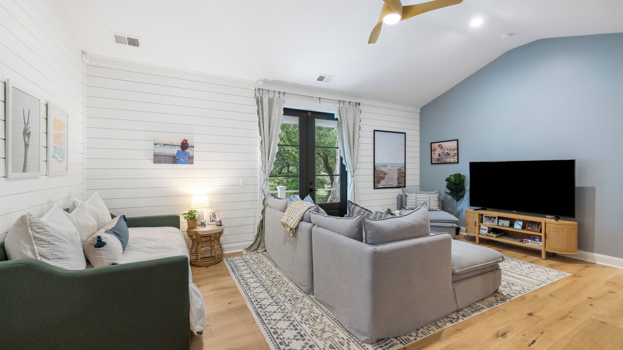 Photo of Livingroom in Old Village