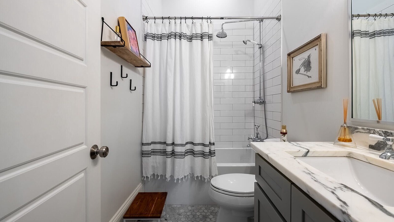 Photo of Bathroom in West Riverside