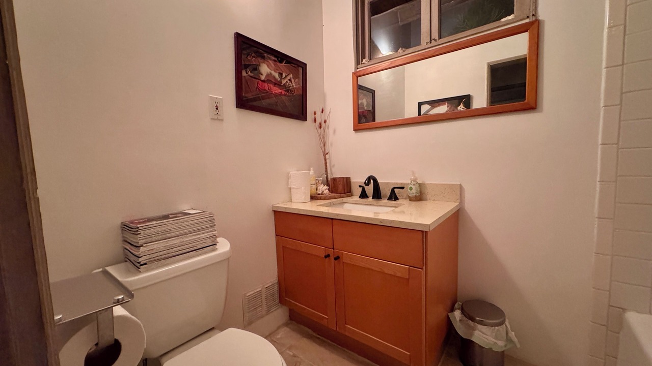 Photo of Bathroom in Beverly Glen