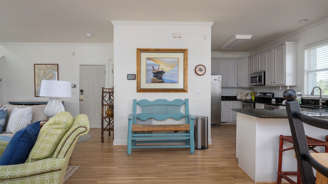 Photo of Livingroom in Oceanmarsh Subdivision