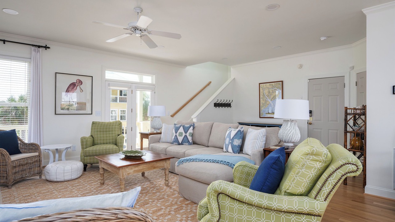 Photo of Livingroom in Oceanmarsh Subdivision