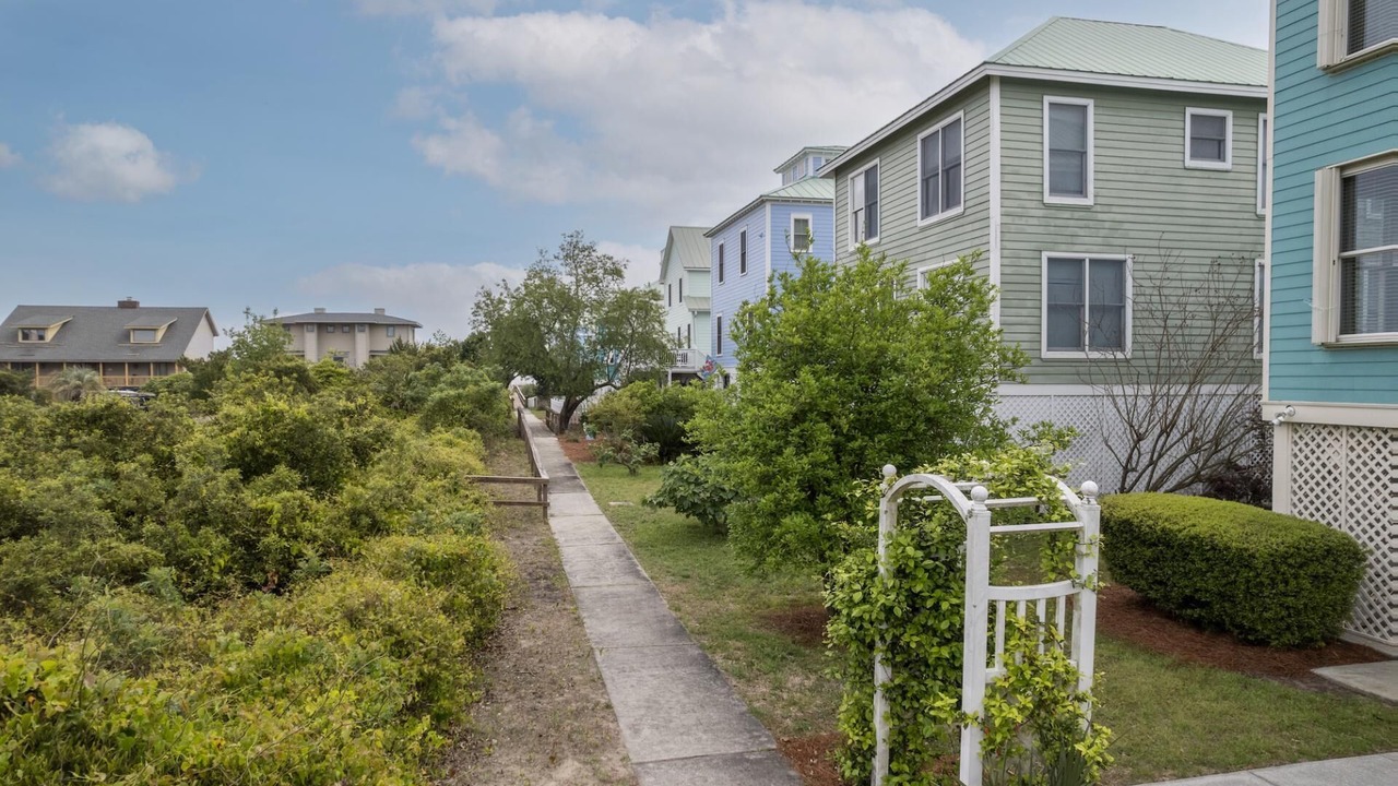 Photo of Outdoor in Oceanmarsh Subdivision