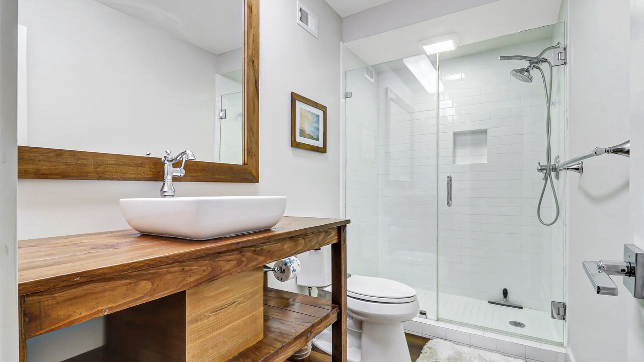 Photo of Bathroom in Harbour Town