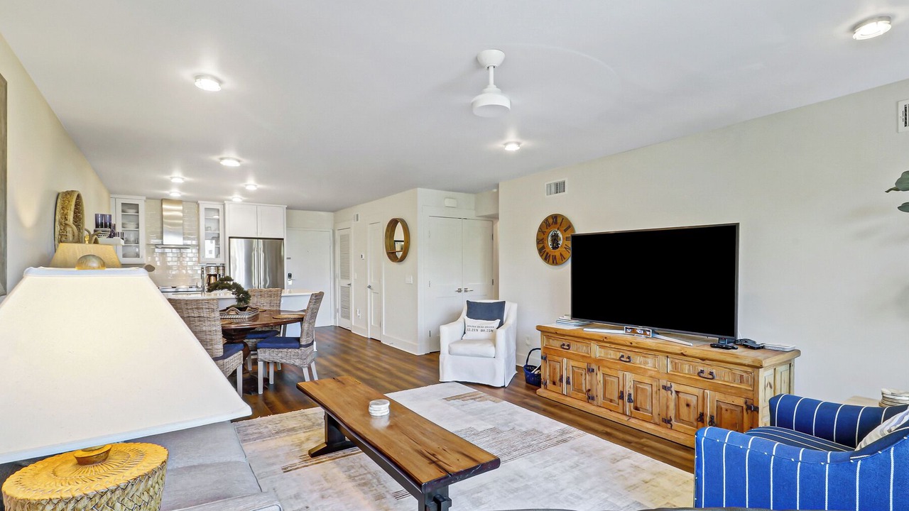 Photo of Livingroom in Harbour Town