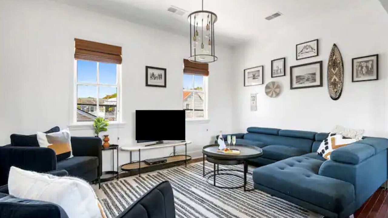 Photo of Livingroom in Cannonborough Elliotborough