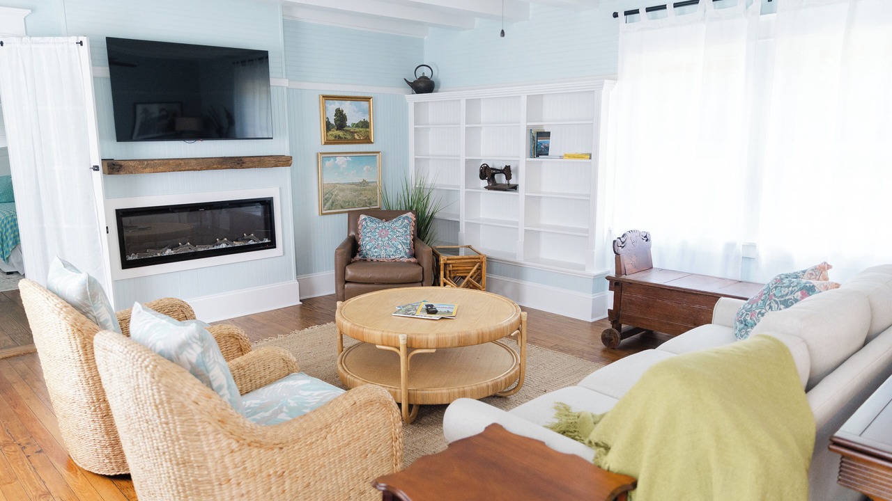 Photo of Livingroom in Manteo