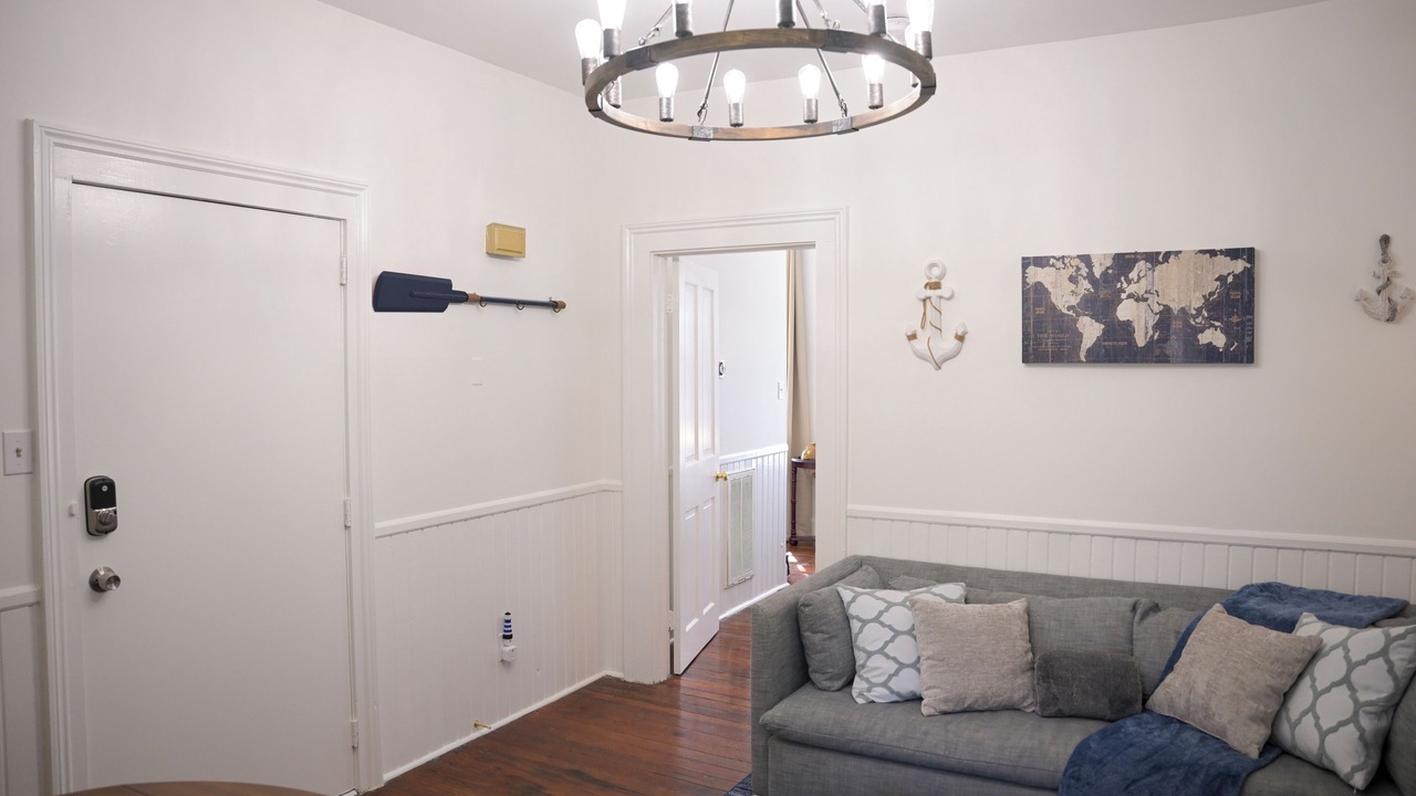 Photo of Livingroom in Historic Downtown Savannah