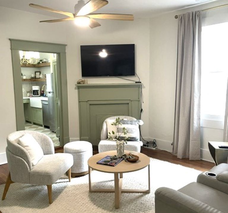 Photo of Livingroom in Westside
