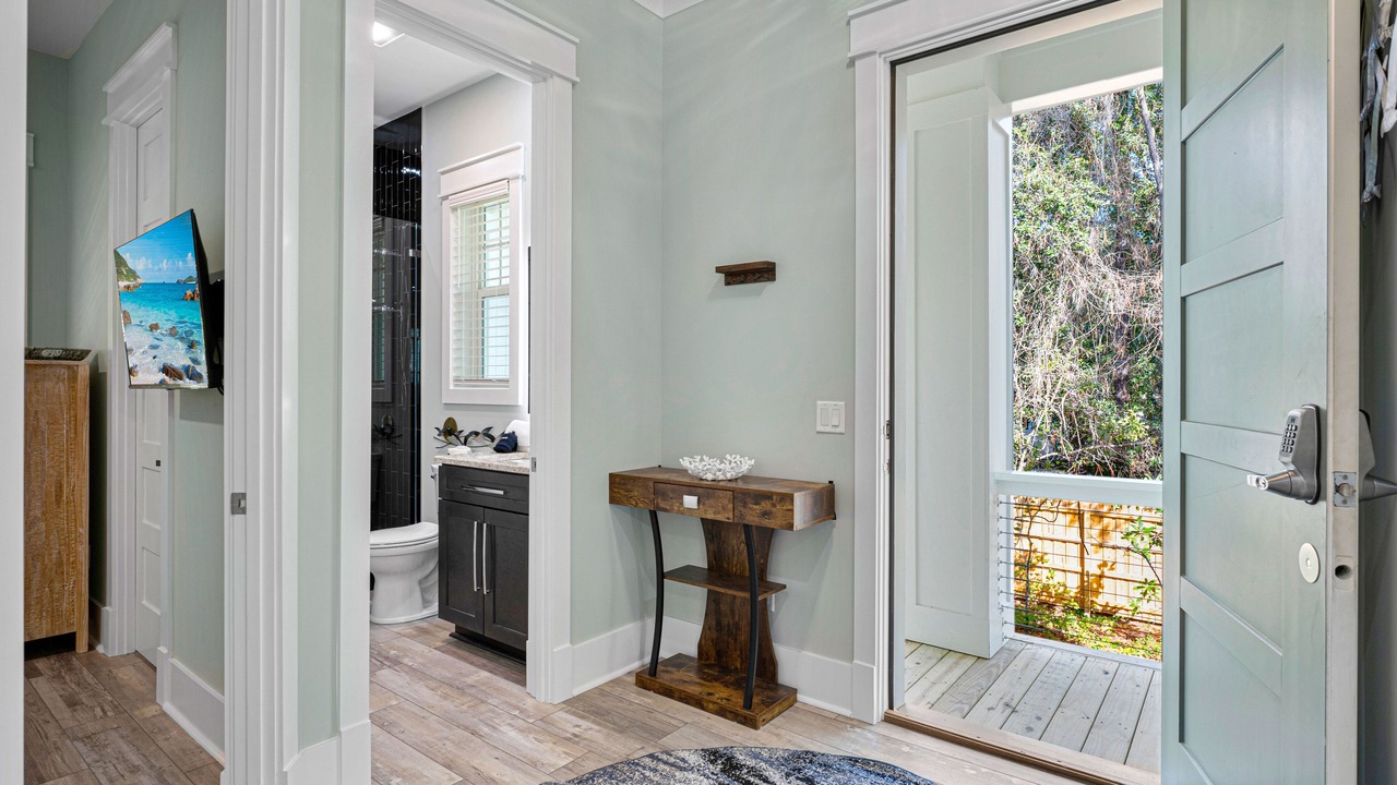 Photo of Bathroom in Folly Field