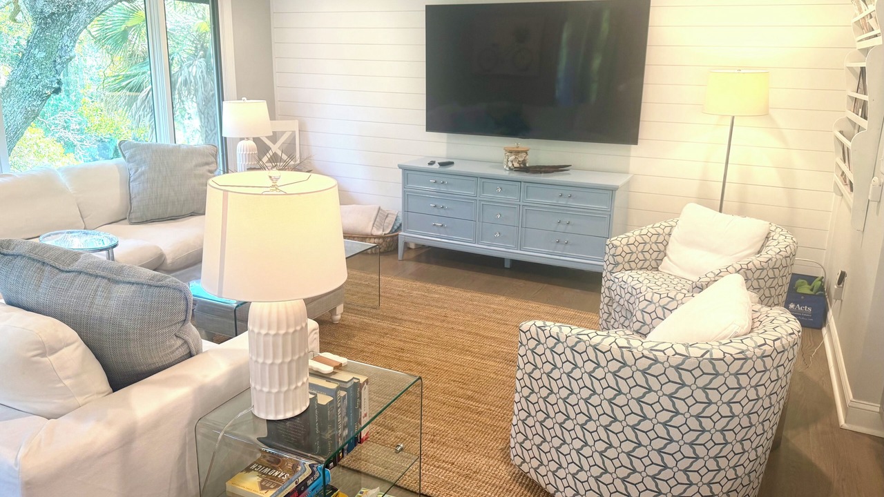 Photo of Livingroom in West Beach Village