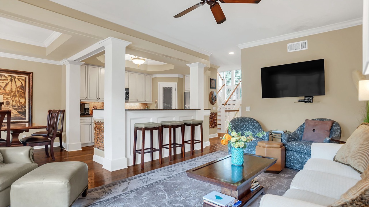 Photo of Livingroom in Harbour Town
