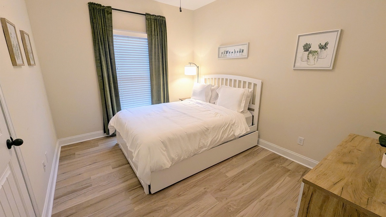 Photo of Bedroom in Thomas Square