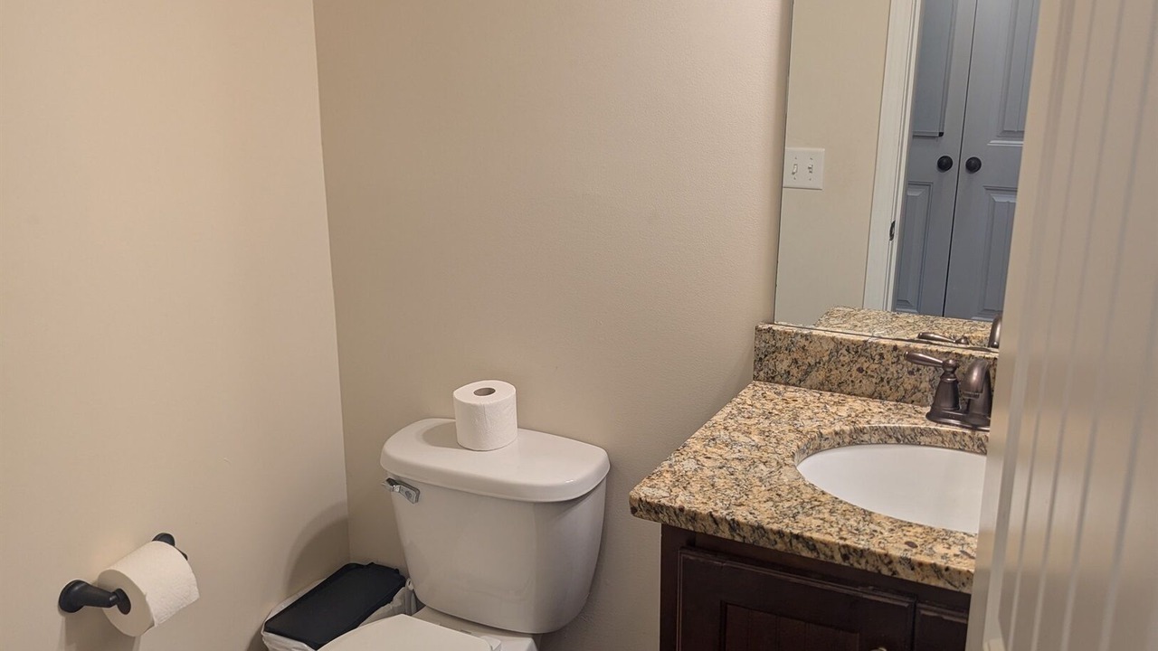 Photo of Bathroom in Thomas Square