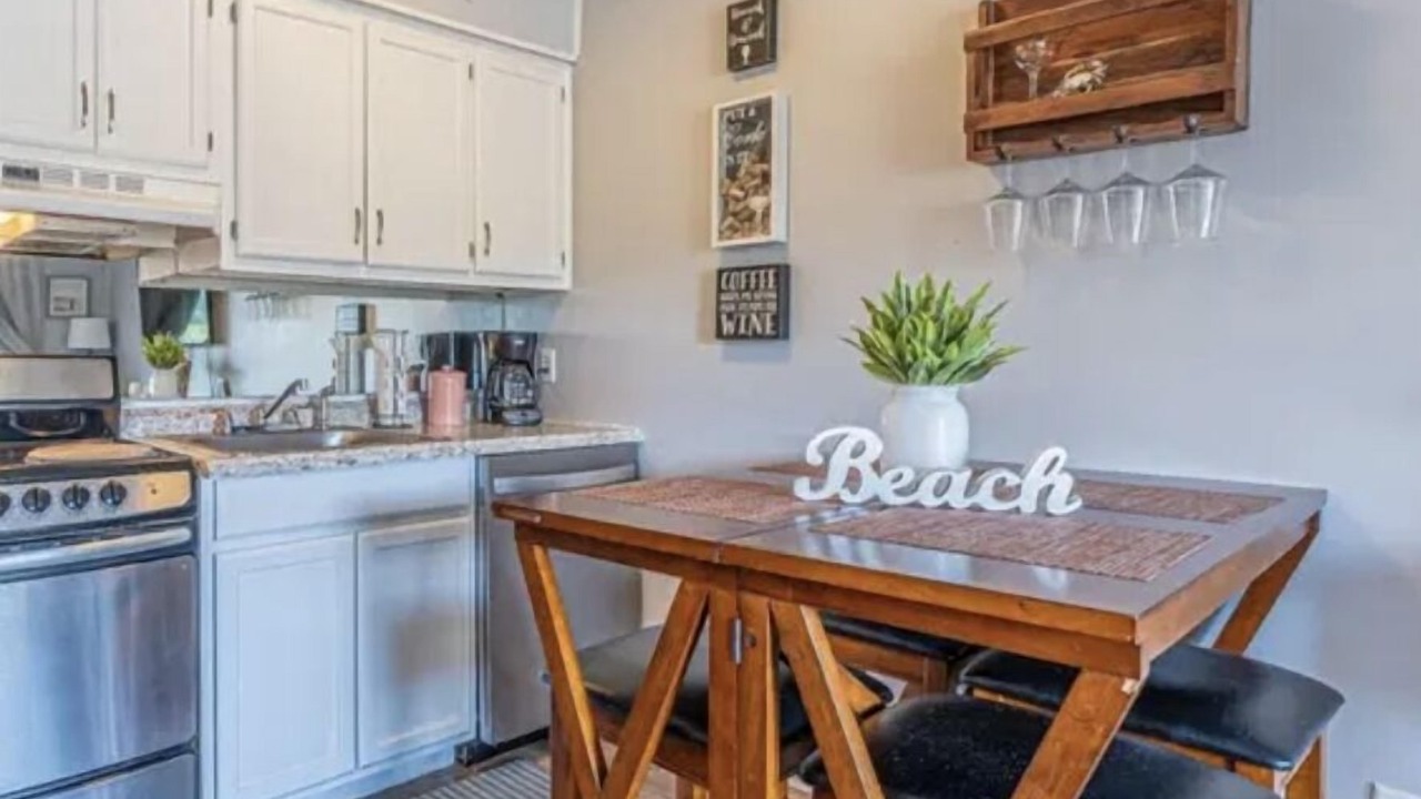 Photo of Kitchen in Folly Field