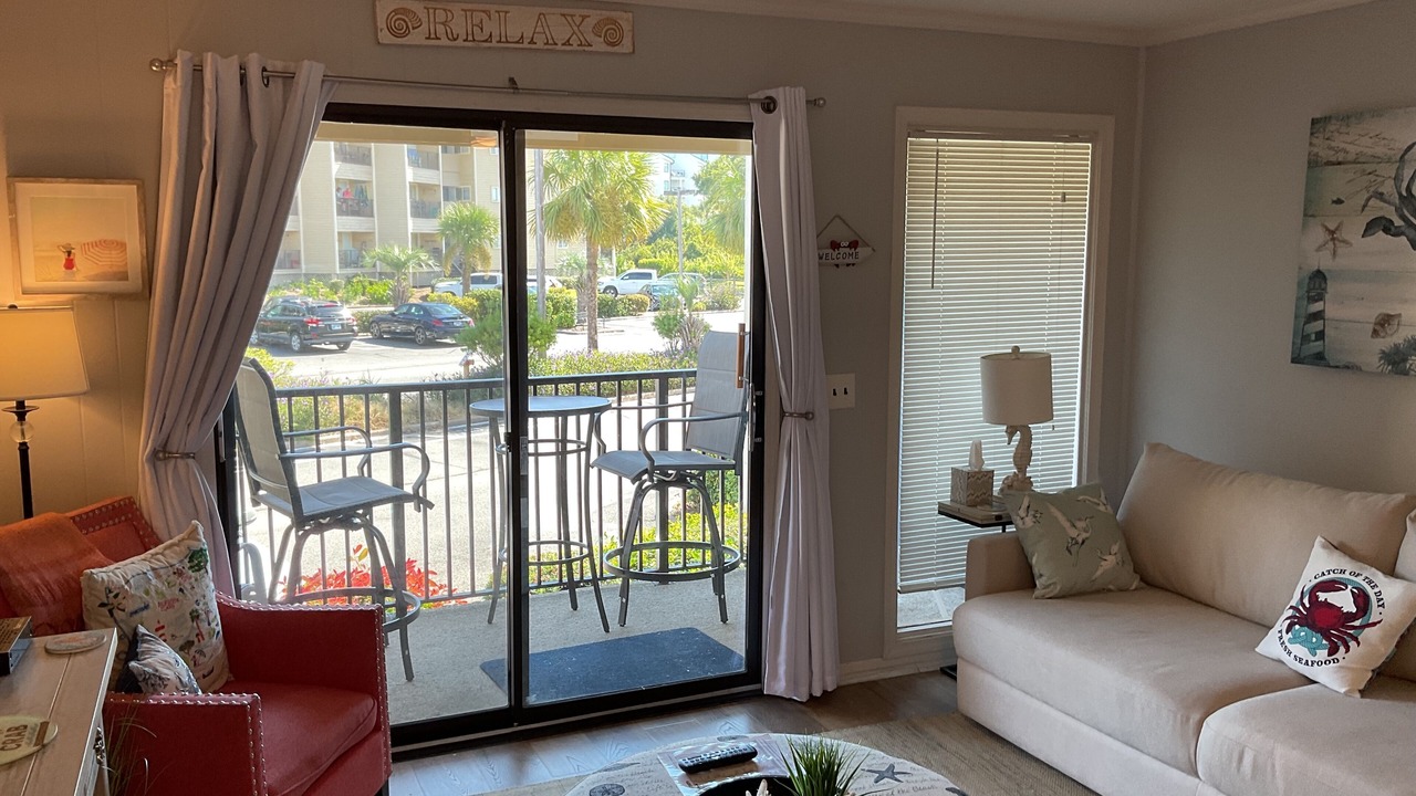 Photo of Livingroom in Folly Field
