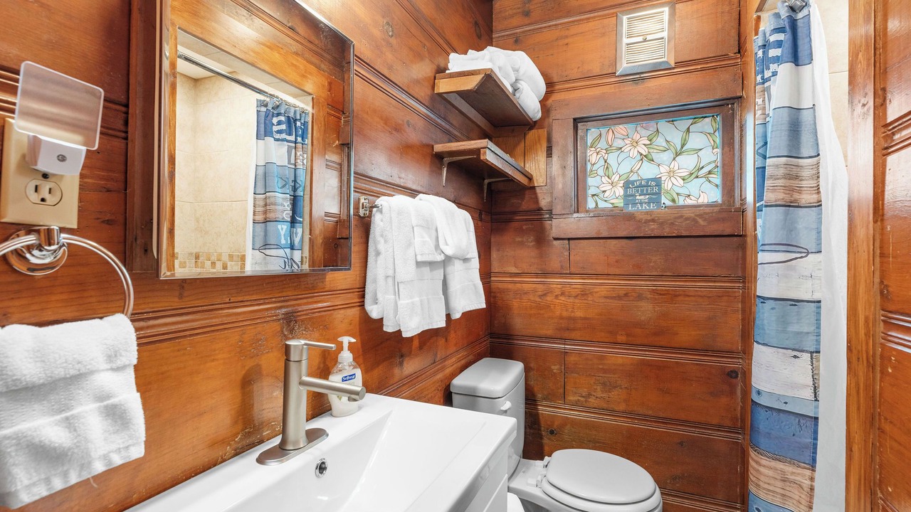 Photo of Bathroom in Boone County