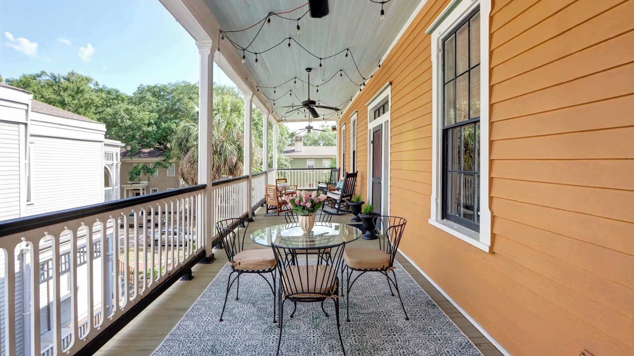 Photo of Outdoor in Savannah Victorian District