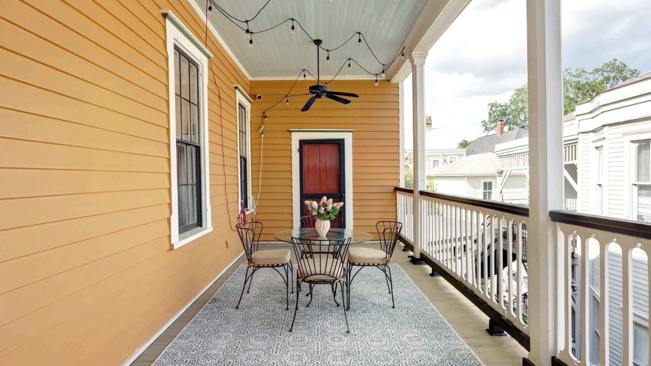 Photo of Outdoor in Savannah Victorian District