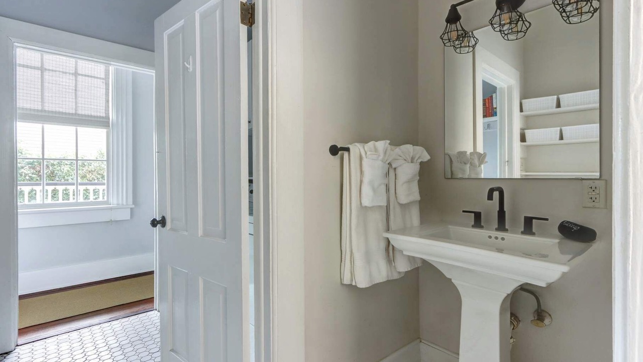 Photo of Bathroom in Savannah Victorian District