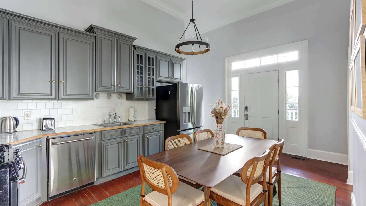 Photo of Kitchen in Savannah Victorian District
