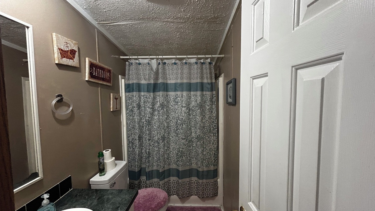 Photo of Bathroom in Rocky Ford