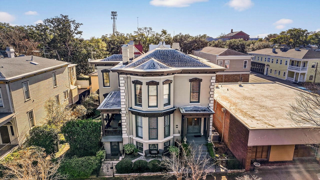 Photo of Outdoor in Savannah Victorian District