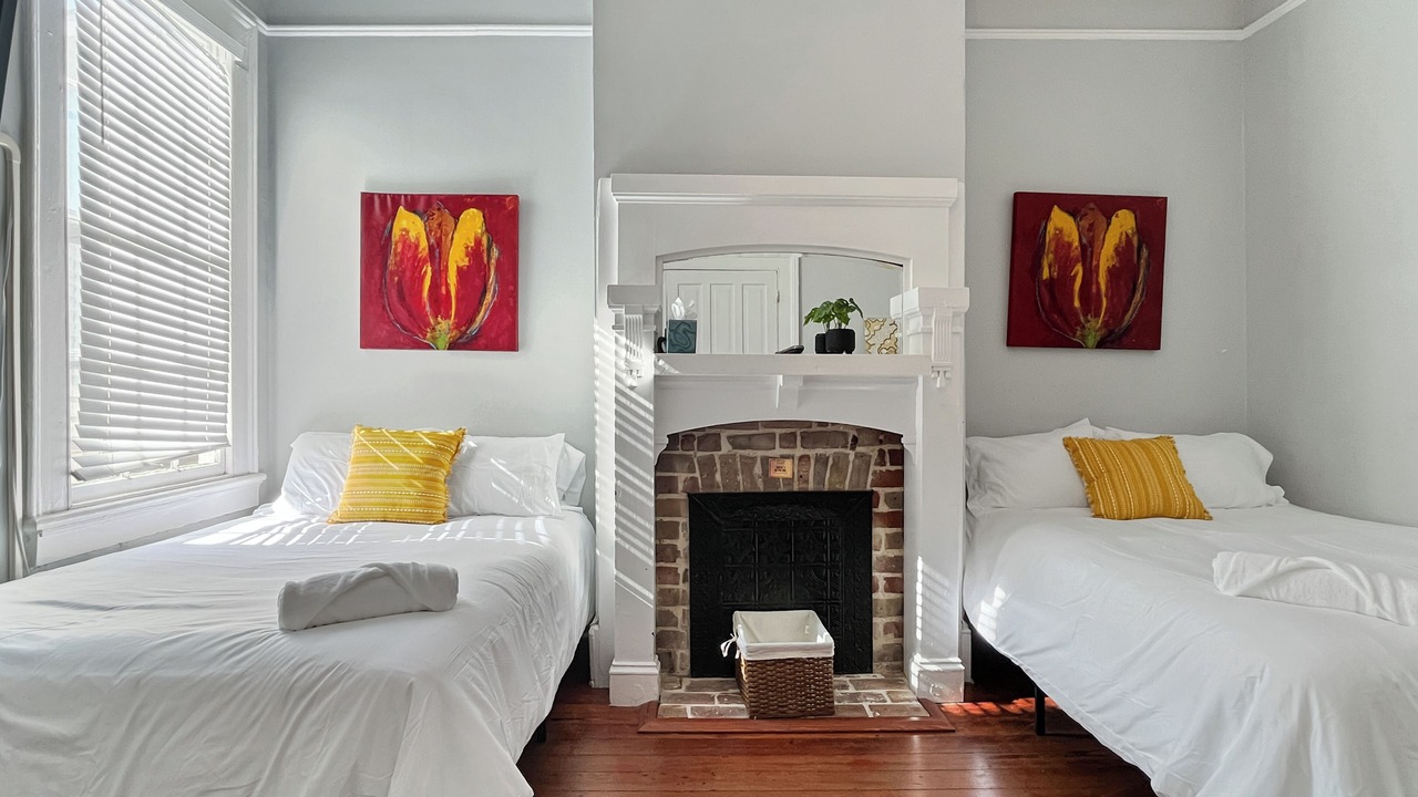 Photo of Bedroom in Savannah Victorian District
