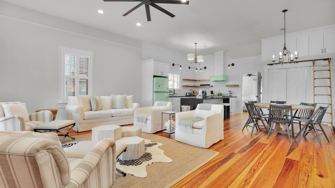 Photo of Livingroom in Thunderbolt