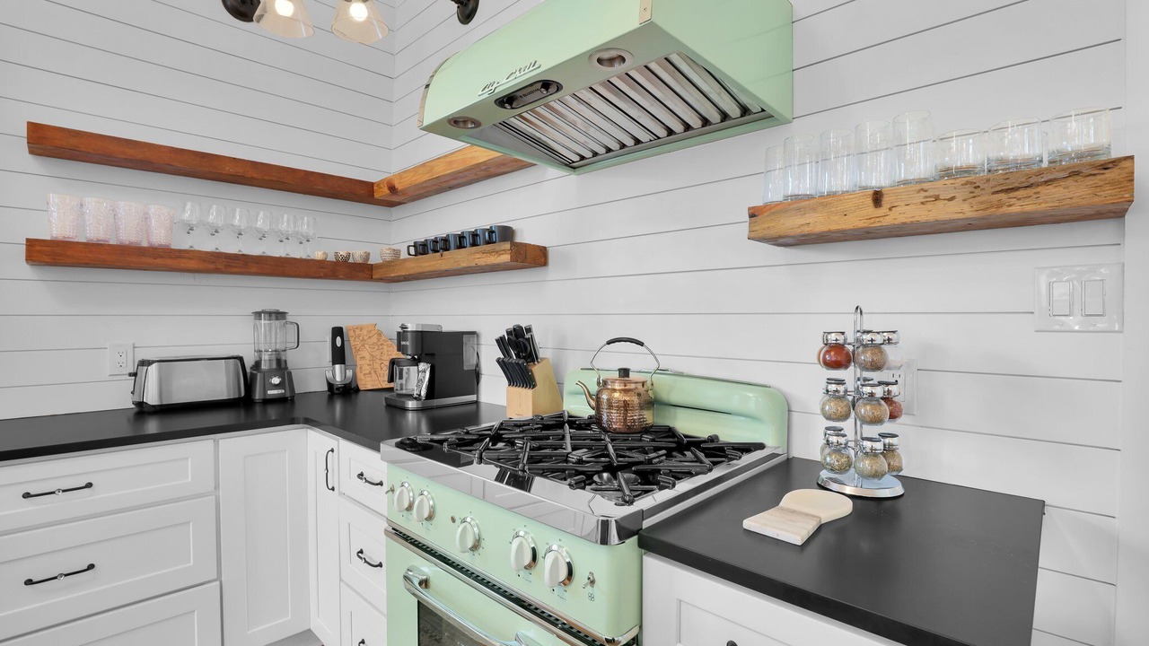 Photo of Kitchen in Thunderbolt