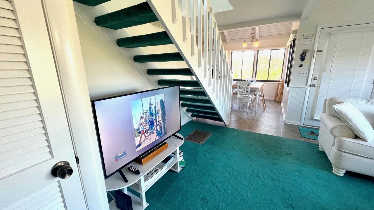 Photo of Livingroom in Sealoft Villas