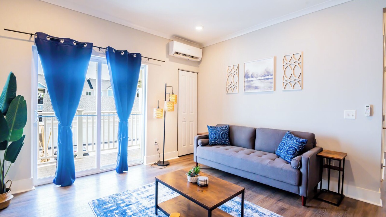 Photo of Livingroom in Port Wentworth