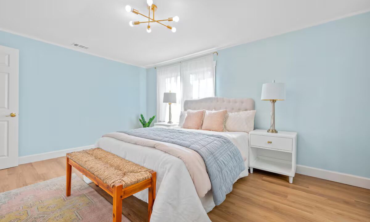 Photo of Bedroom in Midtown