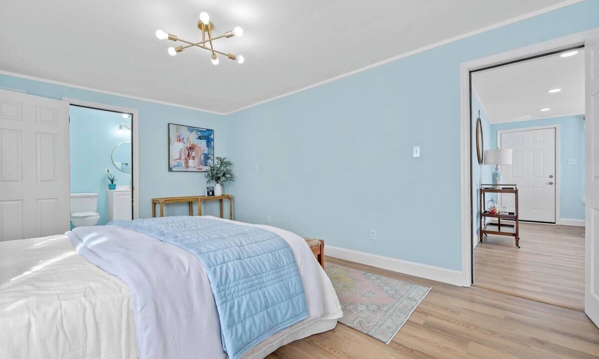 Photo of Bedroom in Midtown